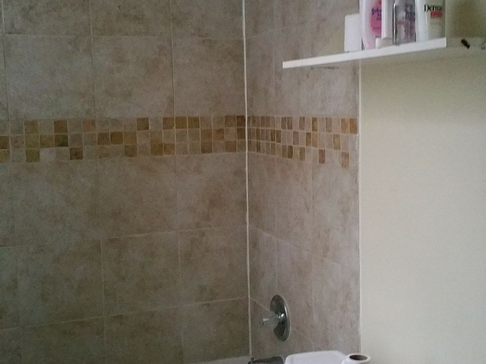 2nd image of 5017 Roland Ave APT 2