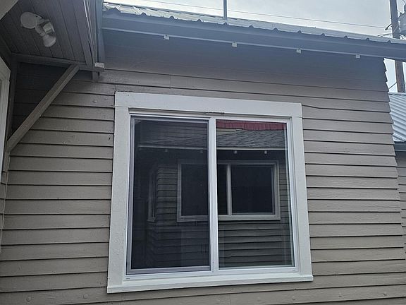 2nd image of 831 SW 1st St #C
