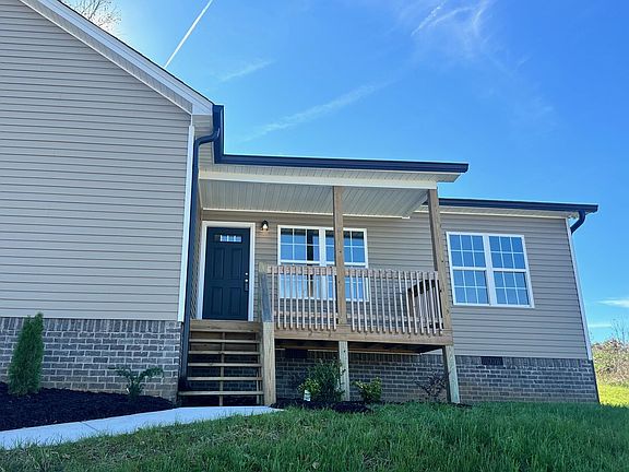 3rd image of 125 Union Hill Ln