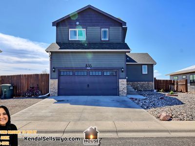 835 Flicker St, Douglas, WY, 82633