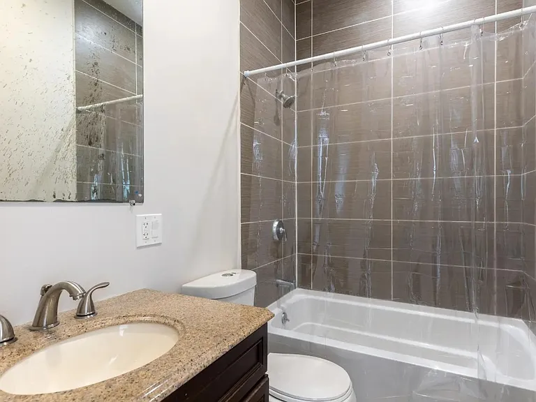 89 Cedar St #2A — Photo 17