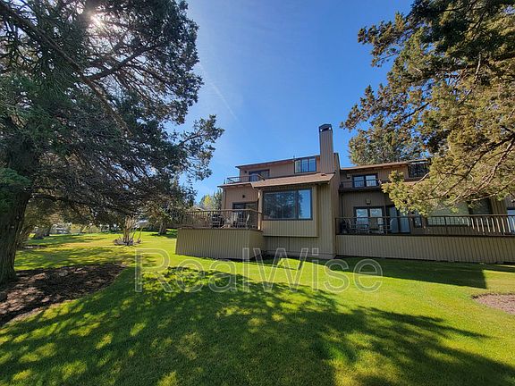 2nd image of 6901 Robin Ct