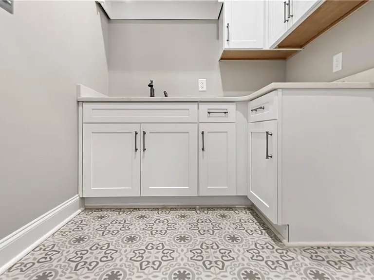 505 Bonny Glen Rd — Photo 15