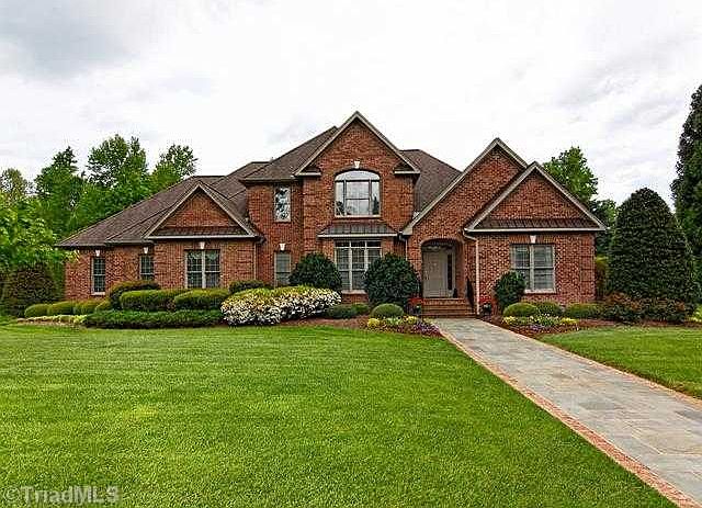 1st image of 203 Emerson Dr