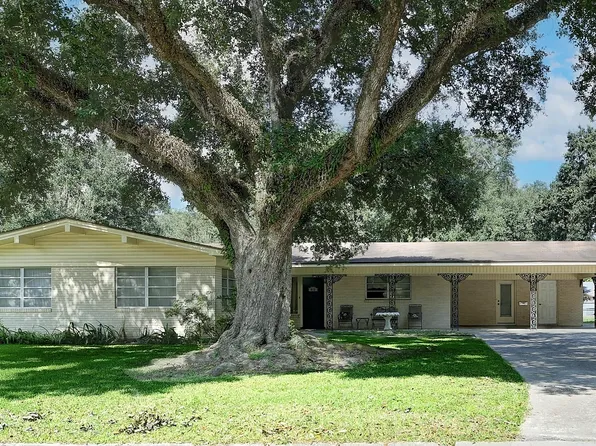 813 Vicnaire St, New Iberia, LA 70563