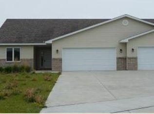 942 5th St E, Wanamingo, MN 55983