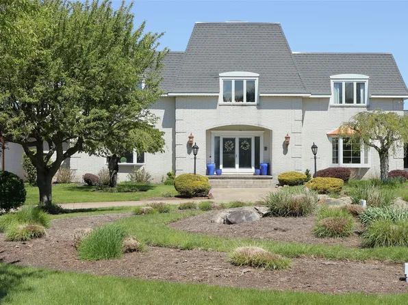 7000 Pinegate Rd, Fairview, PA 16415