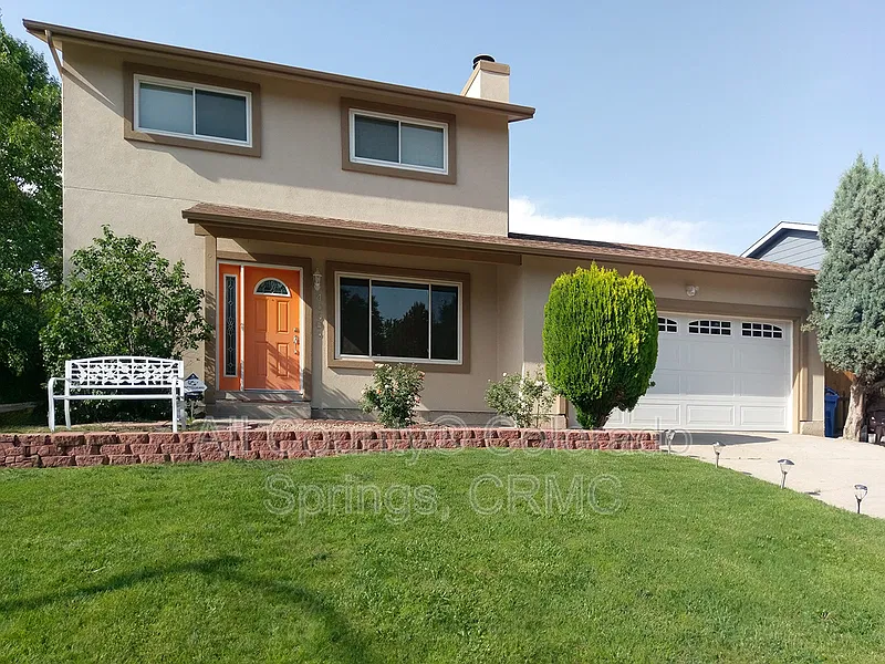 3 bed, 2.5 bath, 1872 sqft, $2,095 — Photo 1