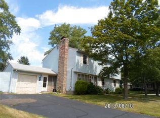 76 Marshall Rd, Woonsocket, RI 02895