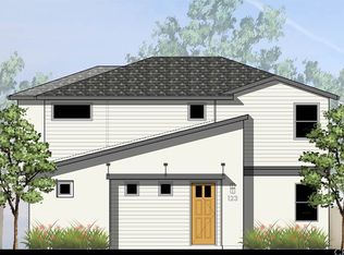 25324 McCoy Ave, Harbor City, CA 90710
