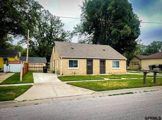 924 N 35th St, Lincoln, NE 68503