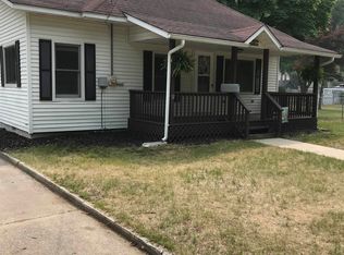 312 E 7th St, Clare, MI 48617
