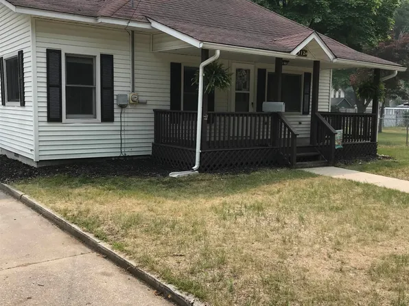 312 E 7th St, Clare, MI 48617
