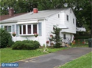 2873 Rossiter Ave, Abington, PA 19001