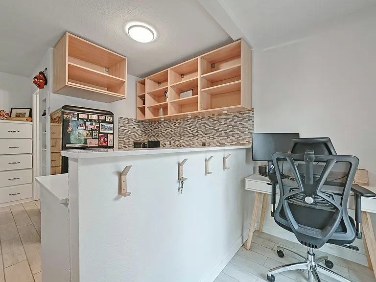 1103 Kenwood Ave #A — Photo 7