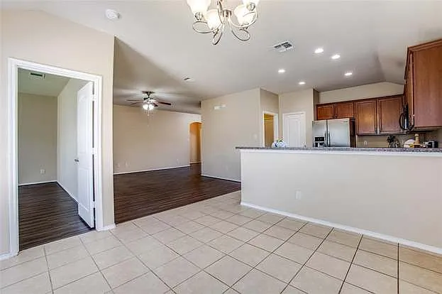 136 Meadow Crest Dr — Photo 26