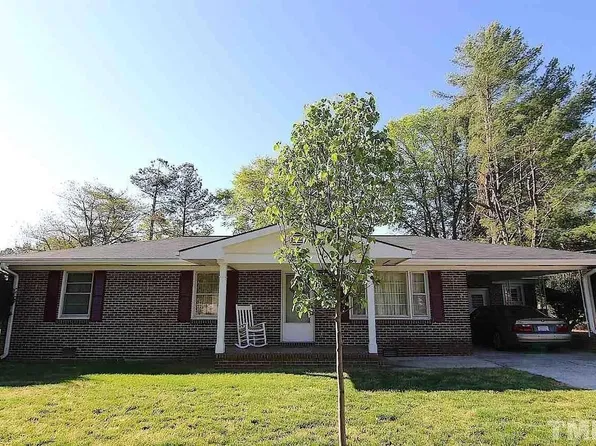 410 Blackmon St, Four Oaks, NC 27524