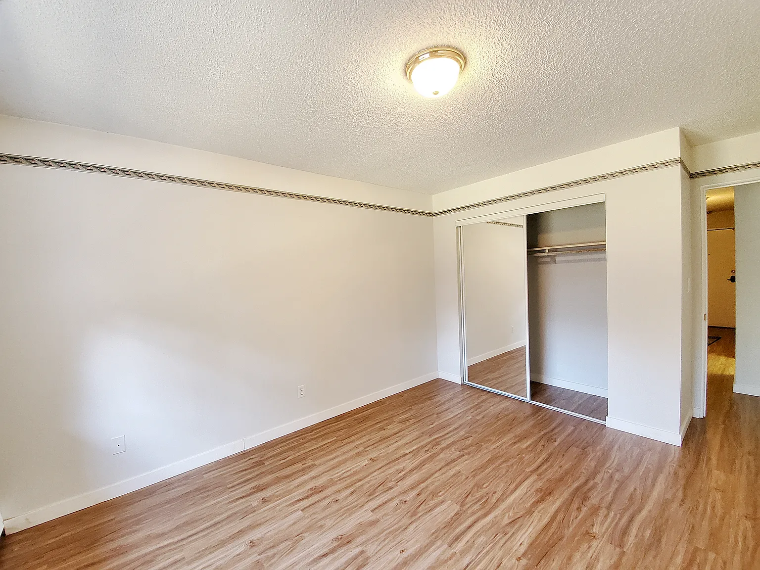 Tiffany Place — Photo 4