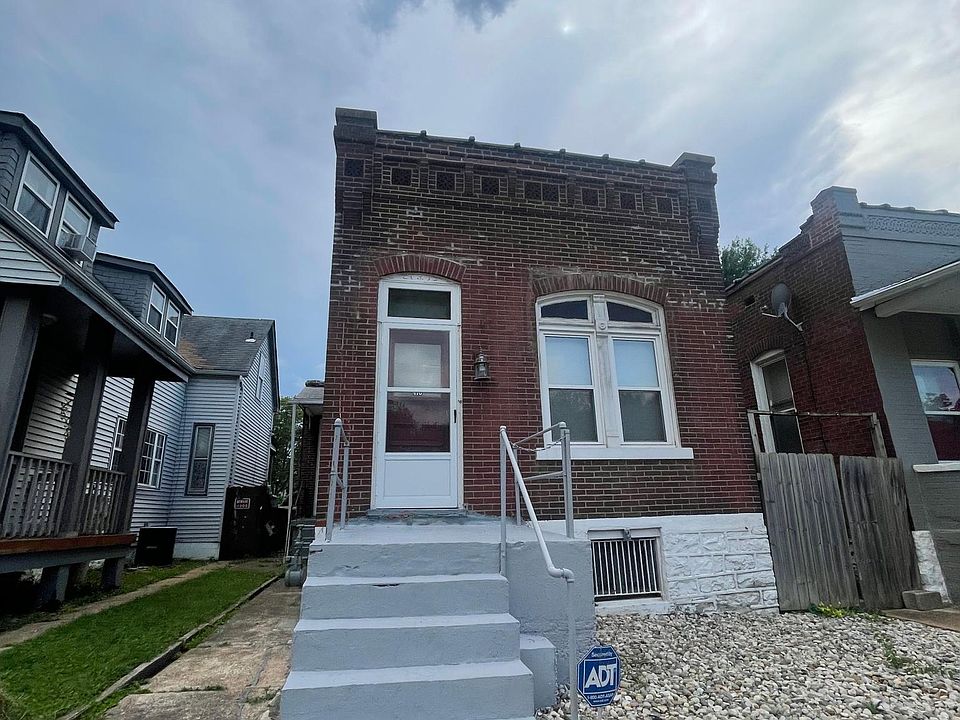 1st image of 416 Fassen St