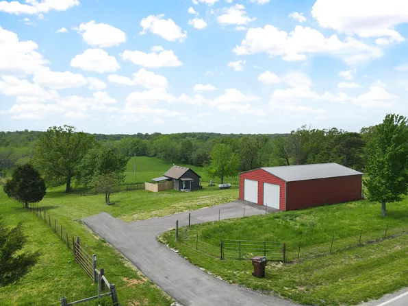 10810 State Highway 14, Sparta, MO 65753