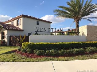 15423 SW 176th Ter, Miami, FL 33187