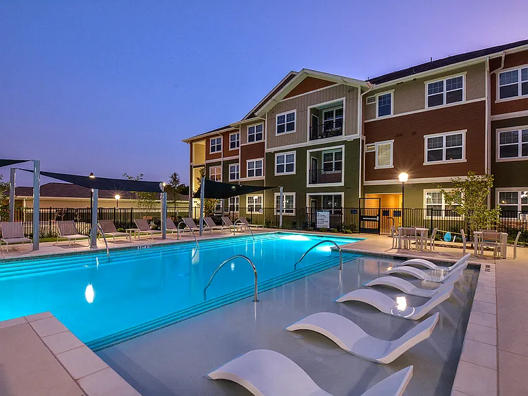 The Elliott Senior Apartments — Photo 8