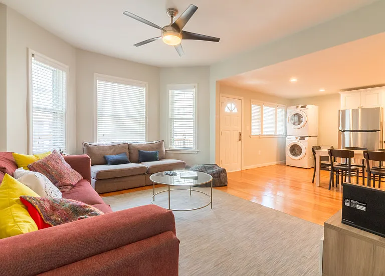 1057 Saratoga St #3 — Photo 6