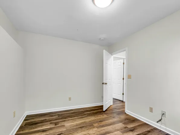 211 Turner St, Winston Salem, NC 27104