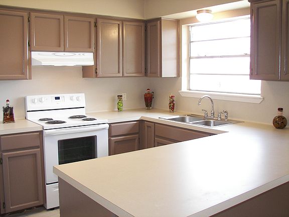 3rd image of 5702 Crest Forest Dr