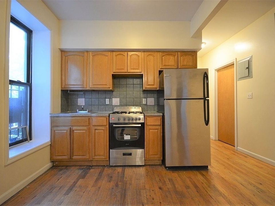 1st image of 852 Classon Ave APT 2