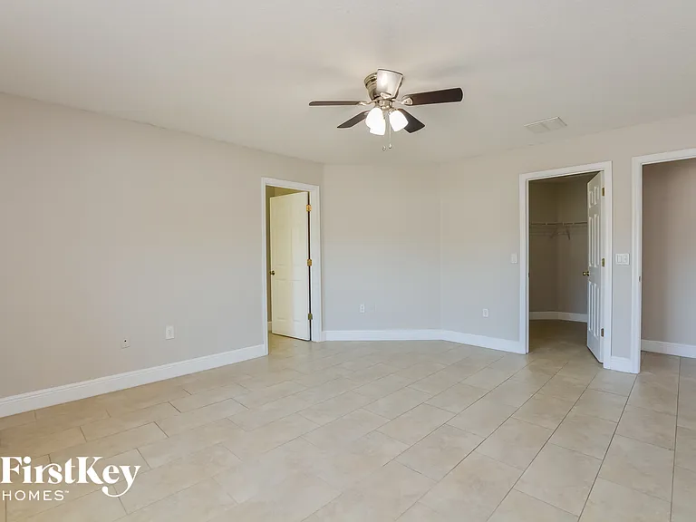 932 Fallbrooke Ave — Photo 9