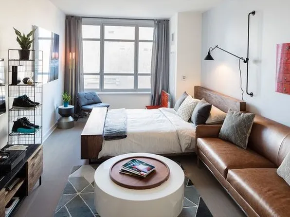 45 Hoyt Street image 1 of 7