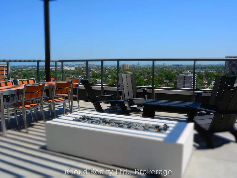 212 King William St #1116 — Photo 11