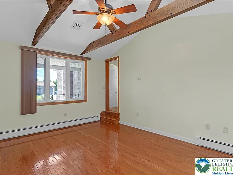 1516 N 27th St S — Photo 14