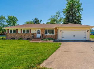 603 Illinois St, Warrensburg, IL 62573
