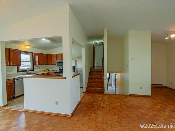 4th image of 2103 Carrington Ct