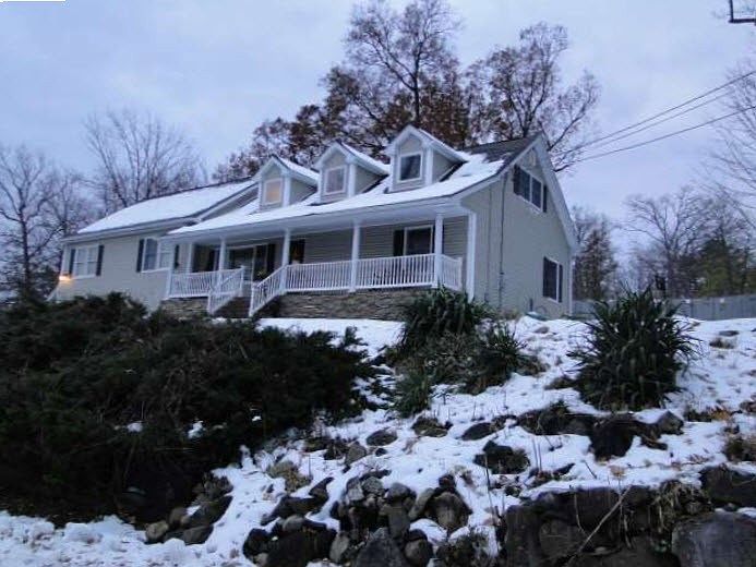 2nd image of 11 Ithaca Pl