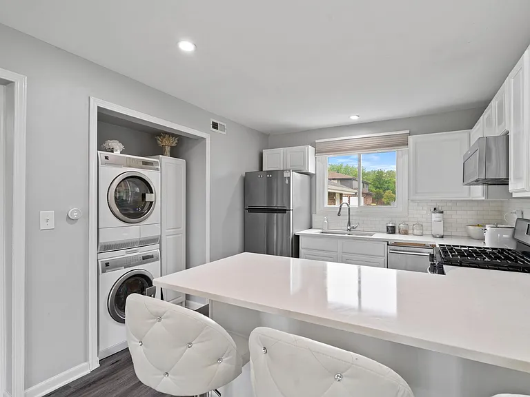 107 Morningside Dr — Photo 5