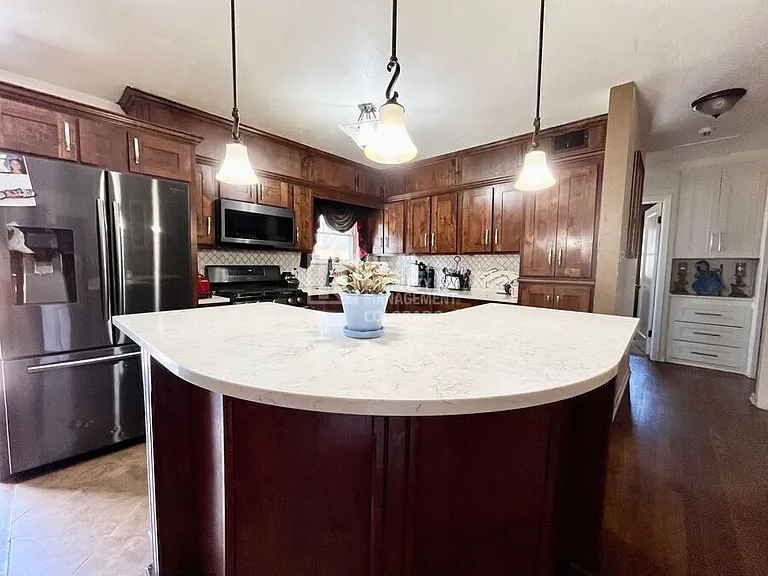 1599 S Mabry Way — Photo 8
