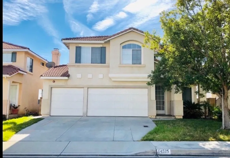 14525 Saddlepeak Dr