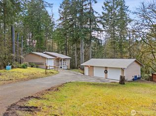 565 NE Ormsby Way, Bremerton, WA 98311