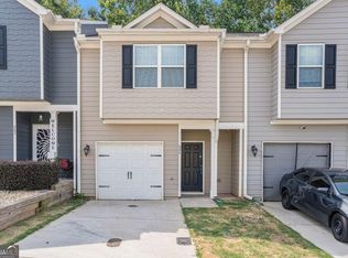 804 Highwood Ln, East Pt, GA 30344