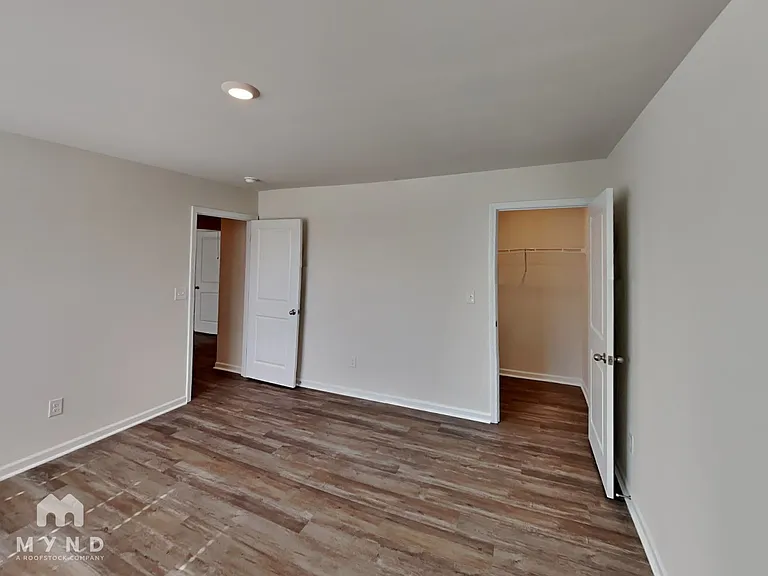 2259 Meadow Stream Dr — Photo 18