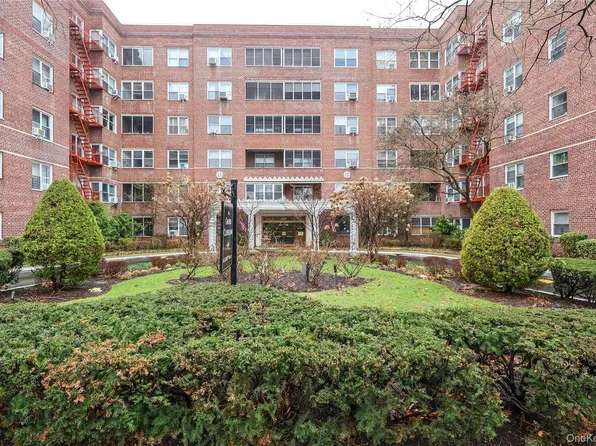 67-38 108th Street #C17, Forest Hills, NY 11375