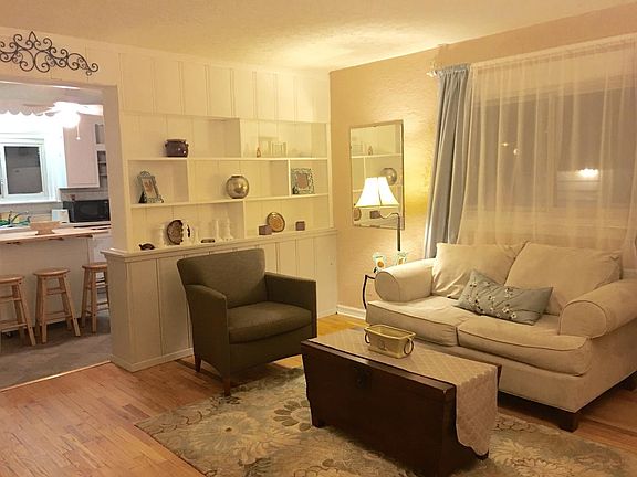 Living/family room 2
