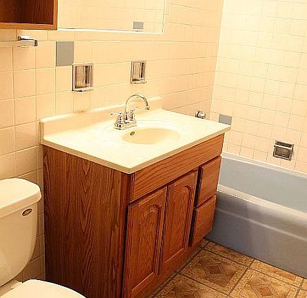 3rd image of 229 Marengo Ave APT 212