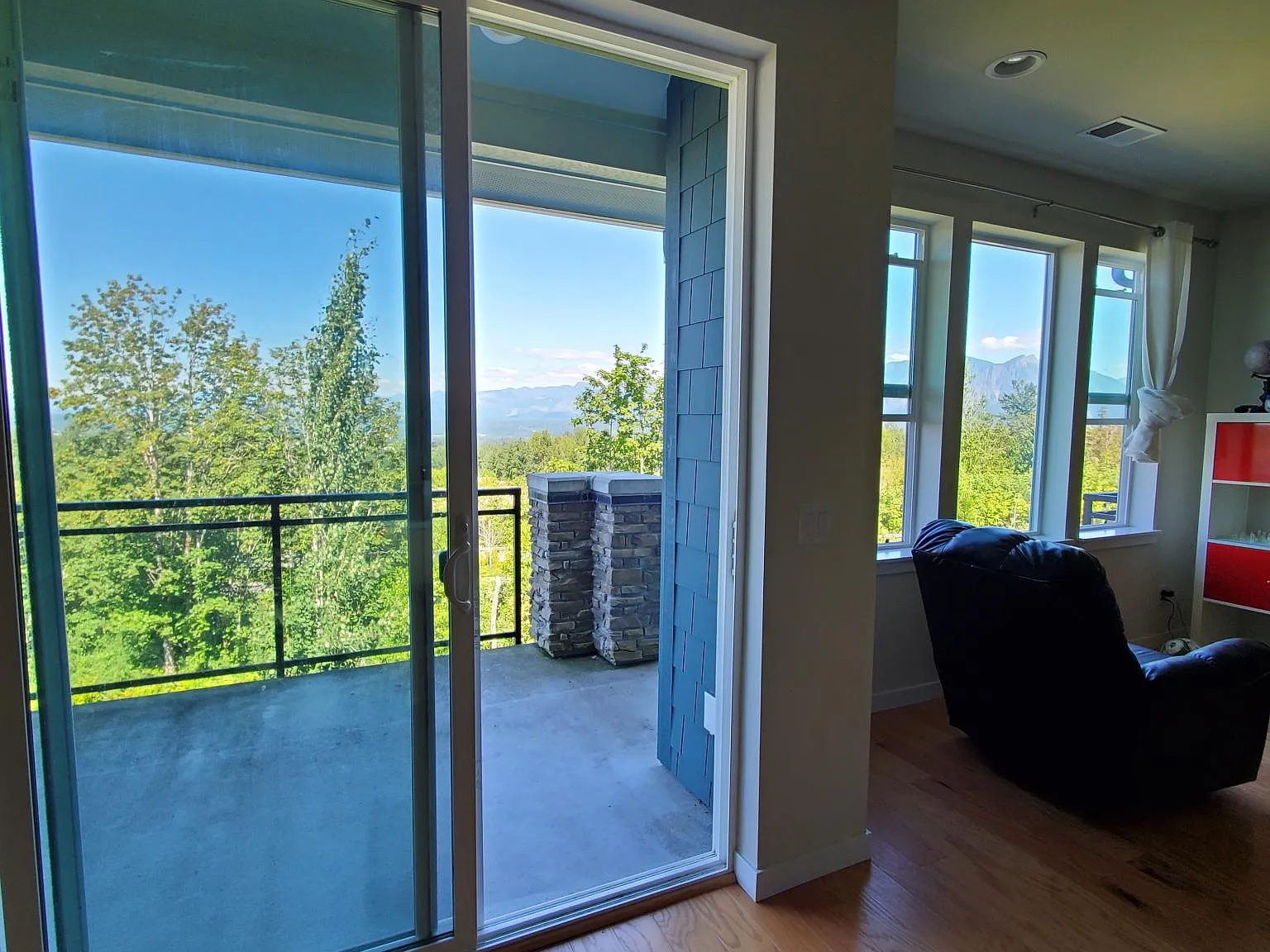34506 SE Hearing St — Photo 4