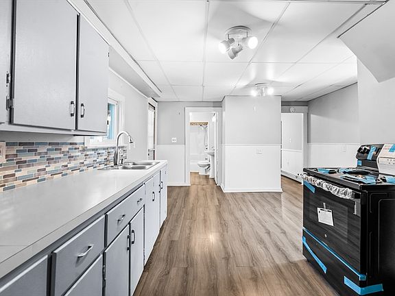 2nd image of 77 Wheeler St