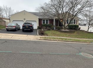 8 Baier Ave, Milltown, NJ 08850