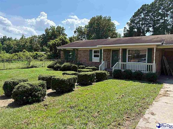 2nd image of 216 Camellia Ct
